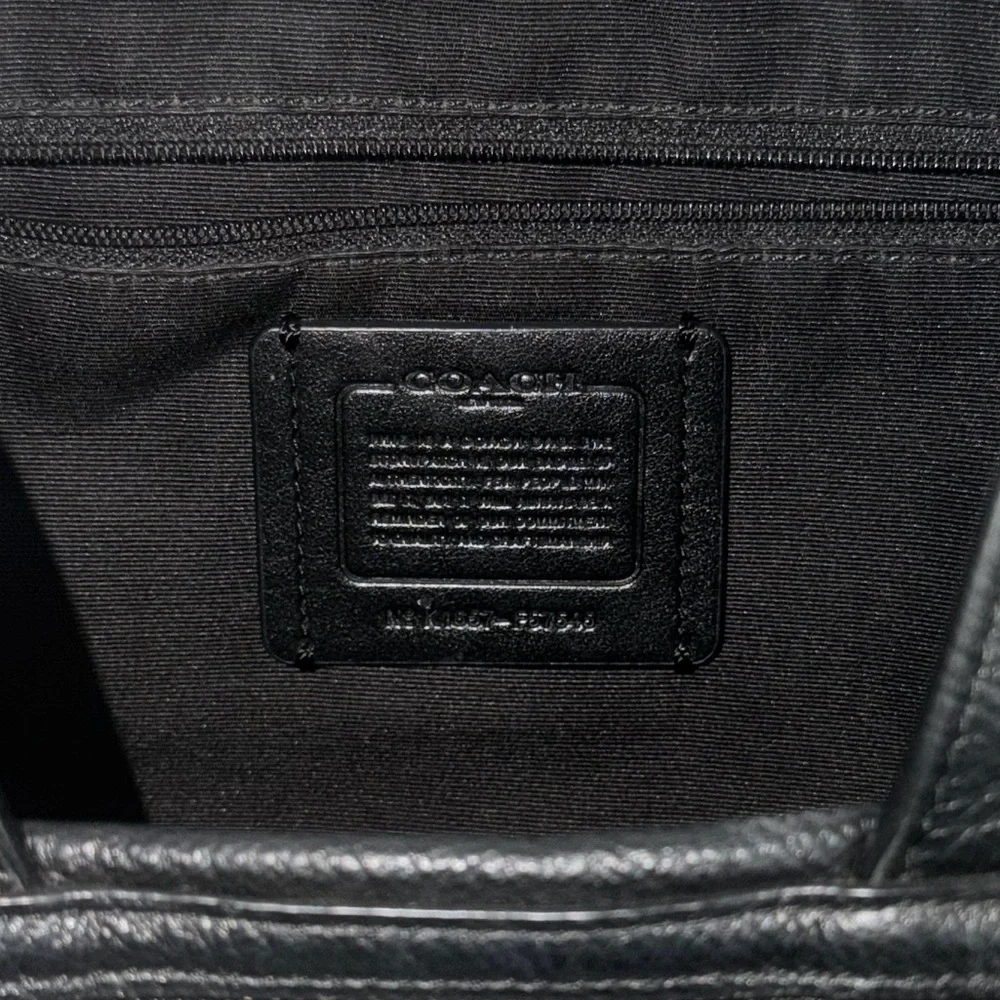 Coach Large Lexy Black Leather Shoulder Bag with Gold Hardware - Picture 4 of 9